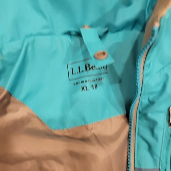 L.L.BEAN Blue Coat  - Picture 7 of 12